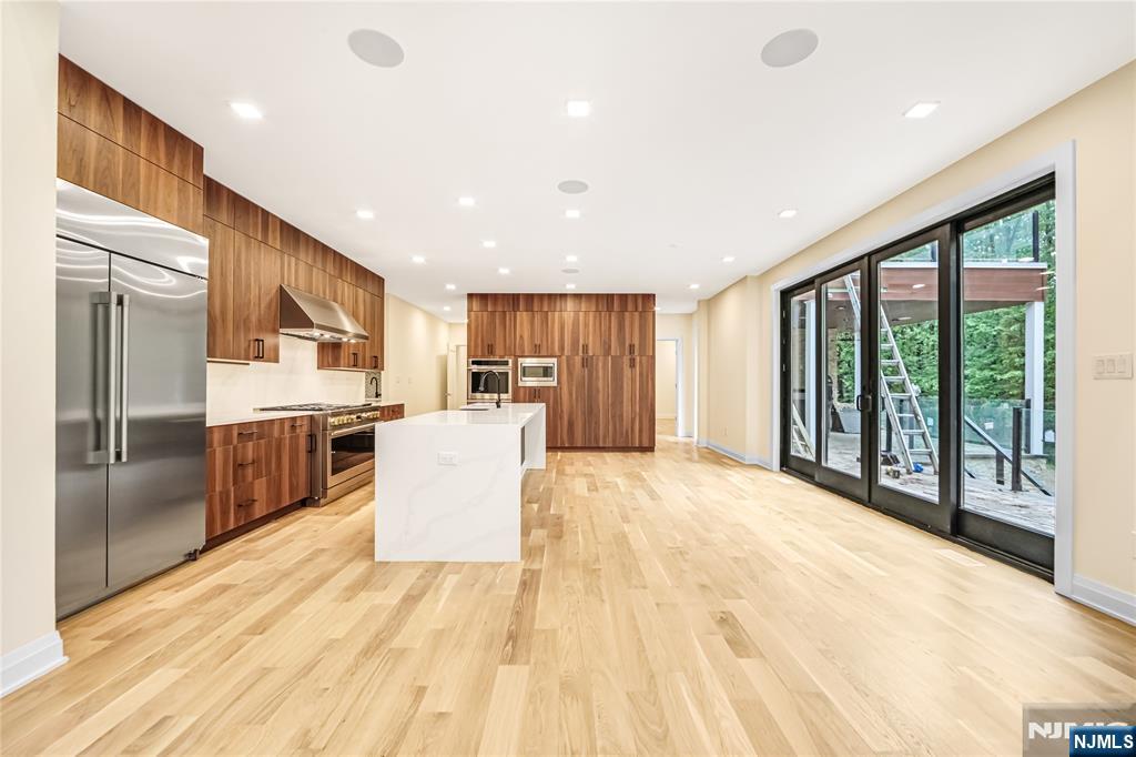 10 Big Ramapo Road Saddle River, NJ 07458 - Photo 10 of 44