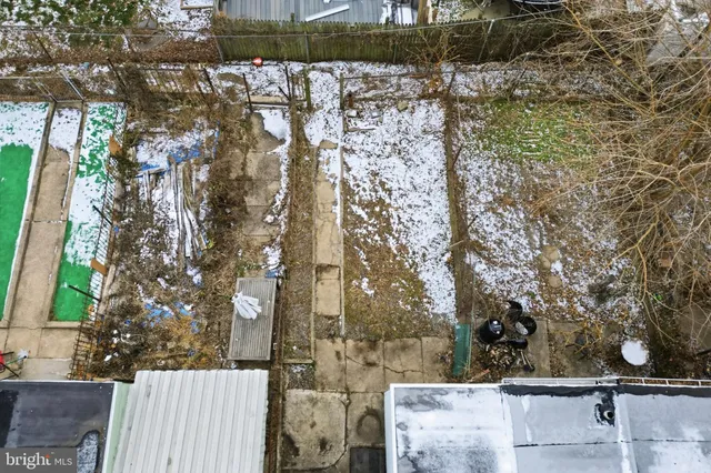 a view of a outdoor space