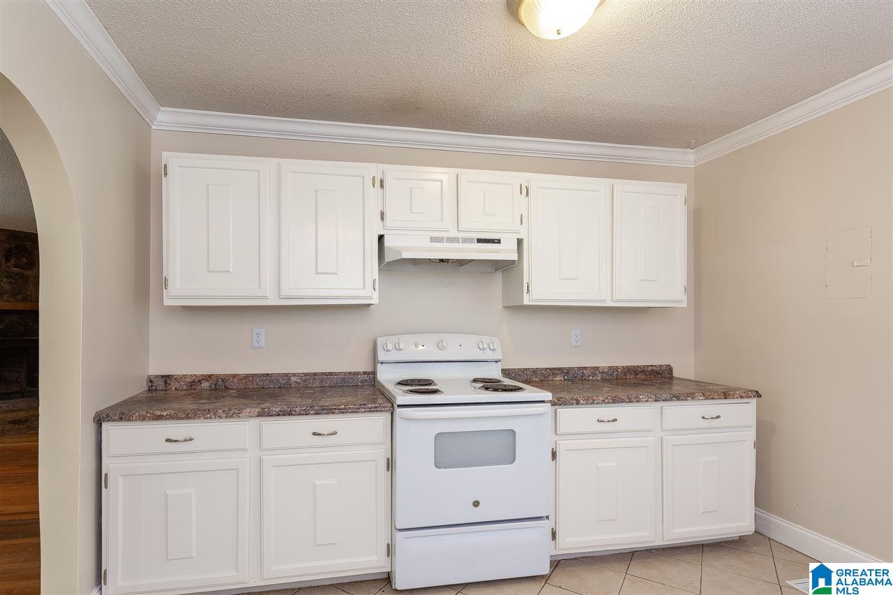205 Hilltop Road Leeds, AL 35094 - Photo 16 of 37