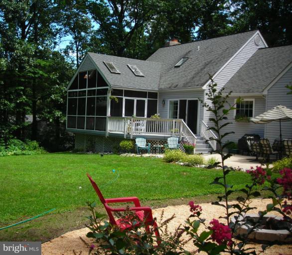 880 Shore Acres Road Arnold, MD 21012 - Photo 14 of 28 Exterior (Rear)