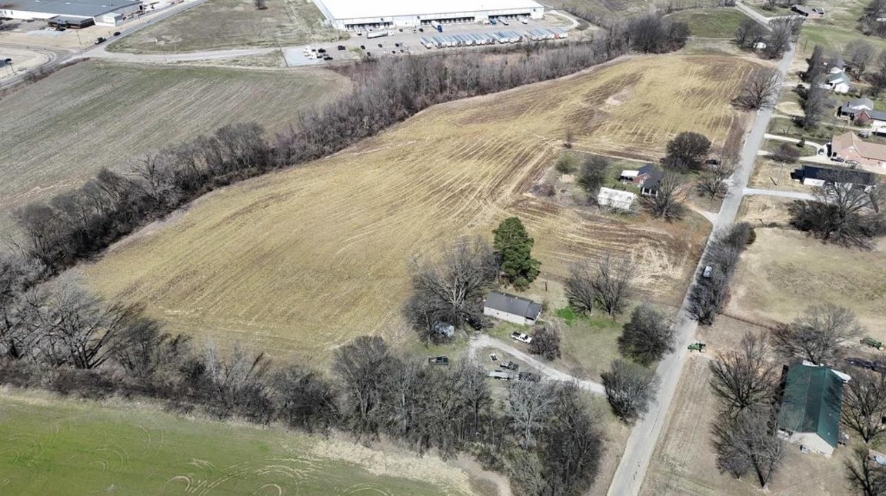 Lot 3 Oil Mill Road Covington, TN 38019 - Photo 4 of 6 a view of a yard