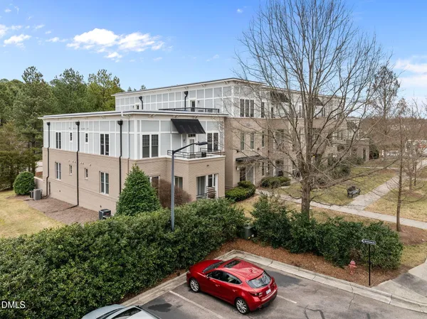 $299,900 | 501 Finsbury Street, Unit 202, Durham, NC 27703