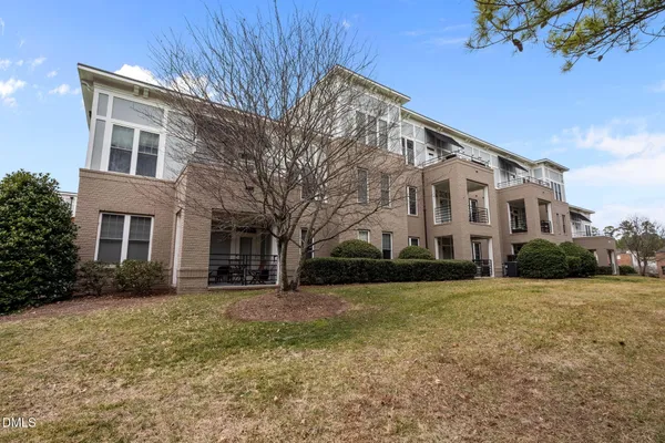 $299,900 | 501 Finsbury Street, Unit 202, Durham, NC 27703