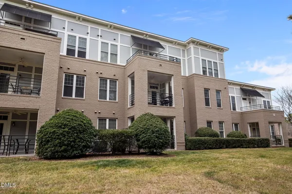 $299,900 | 501 Finsbury Street, Unit 202, Durham, NC 27703