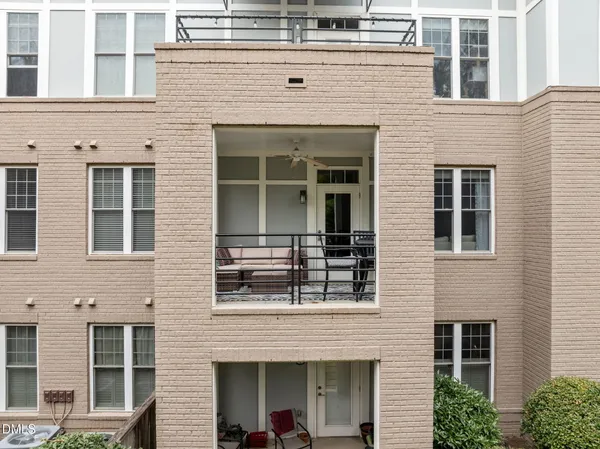 $299,900 | 501 Finsbury Street, Unit 202, Durham, NC 27703