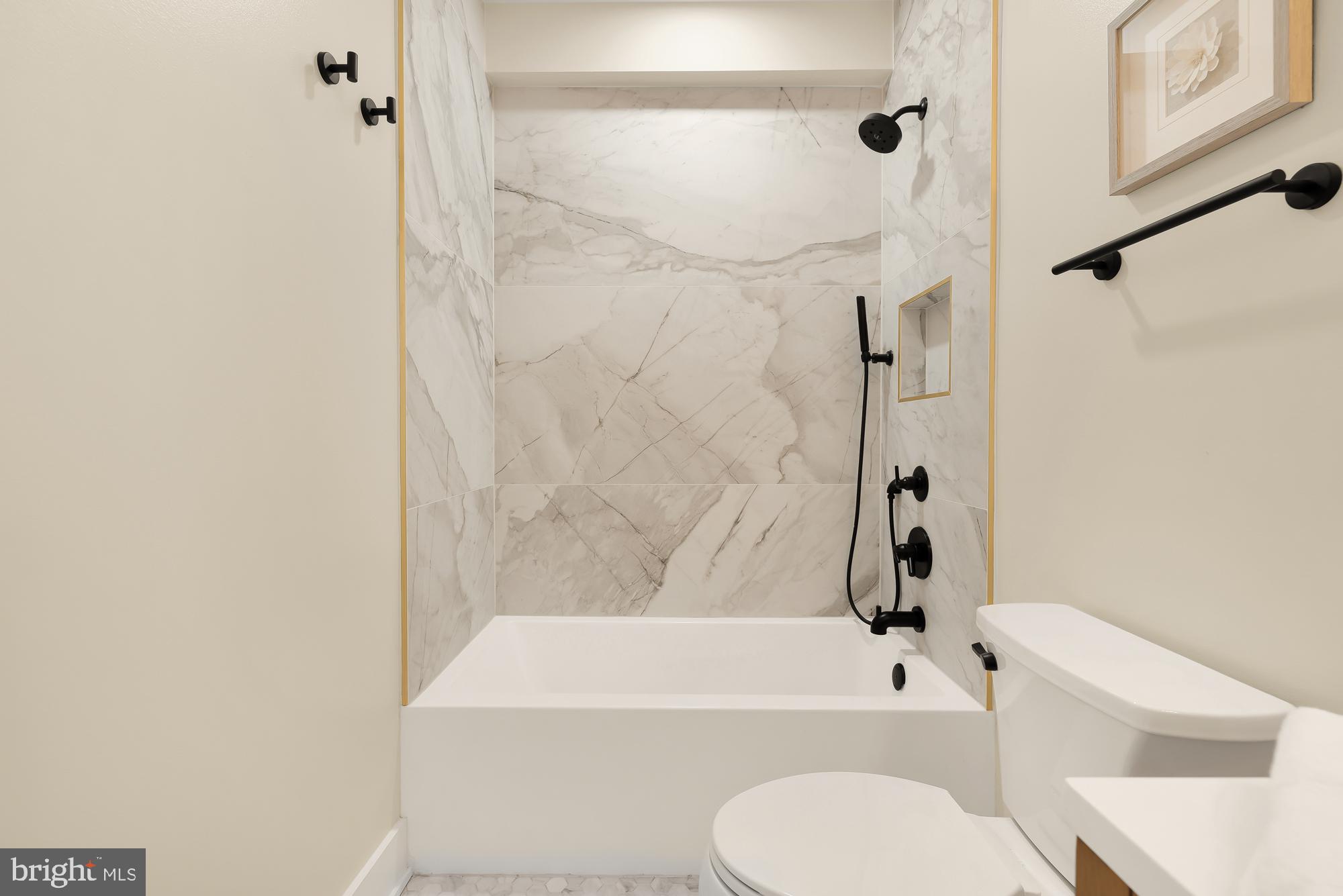 802 21st Street Northeast, Unit 1 Washington, DC 20002 - Photo 23 of 35 Primary Bath