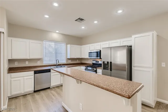 $2,205 | 9538 Summer Furnace Street, Las Vegas, NV 89178