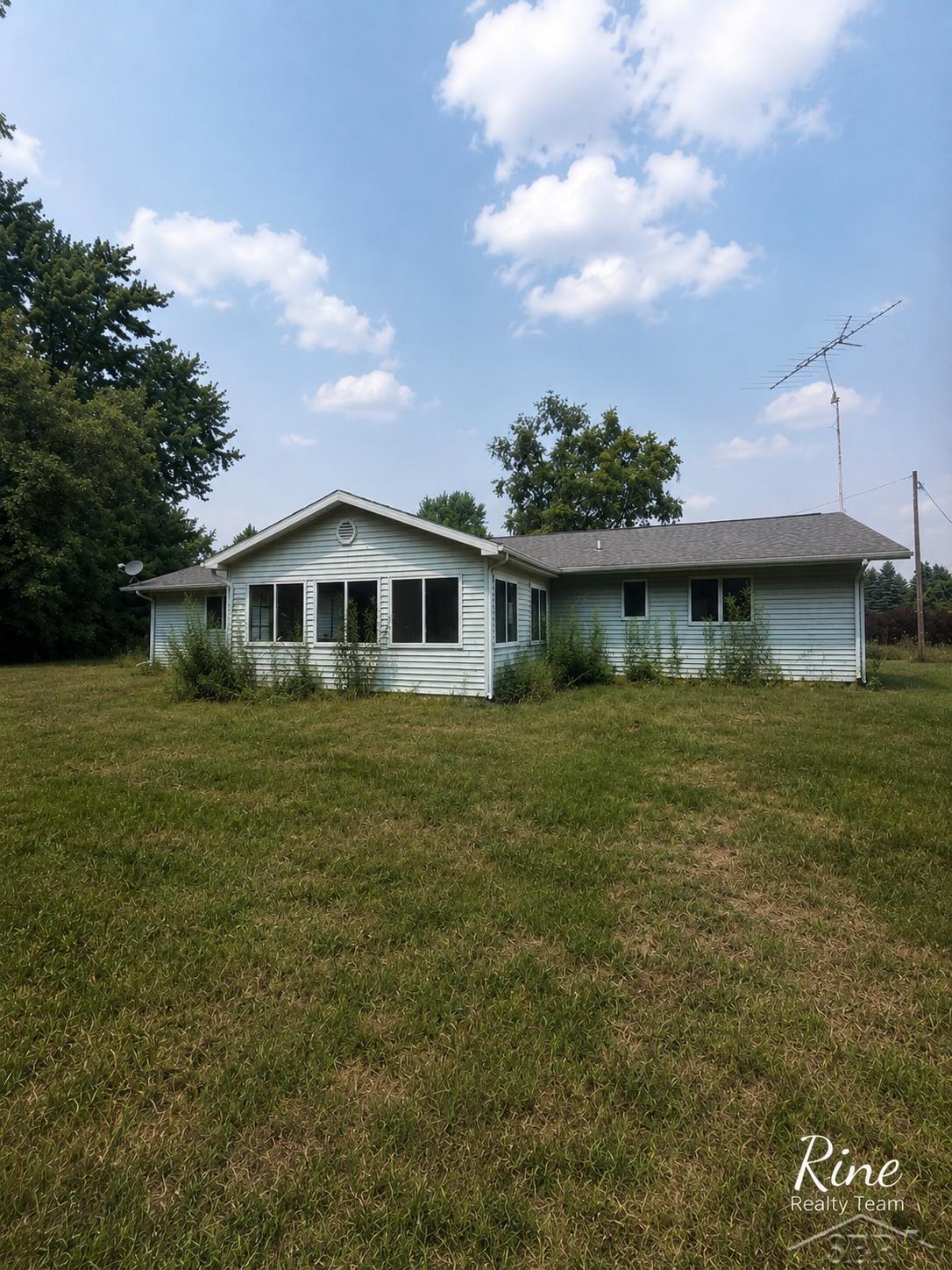5910 East Baseline Road Mount Pleasant, MI 48858 - Photo 9 of 41