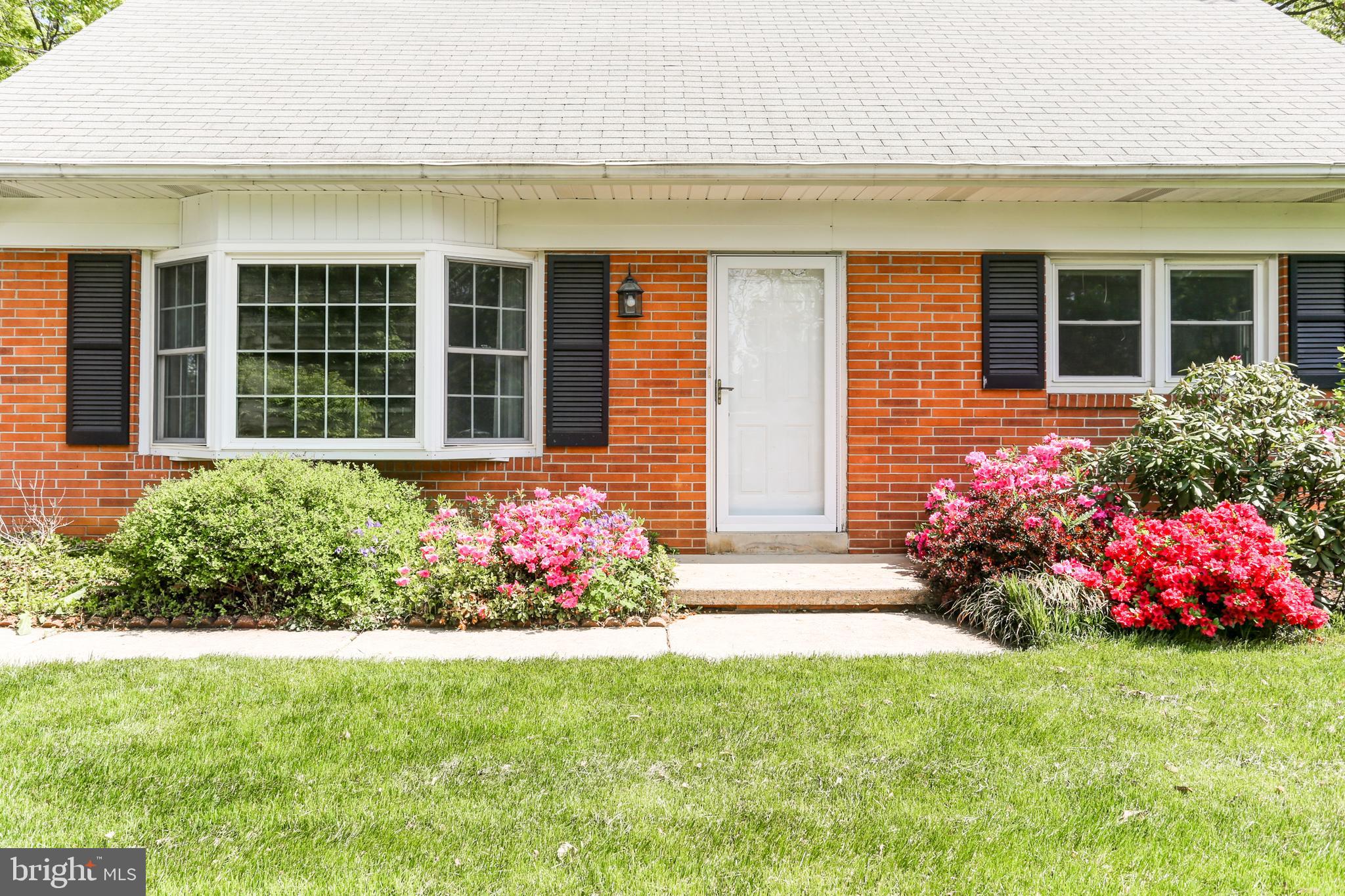3225 Nolt Road Lancaster, PA 17601 - Photo 3 of 31 Gallery Image 3