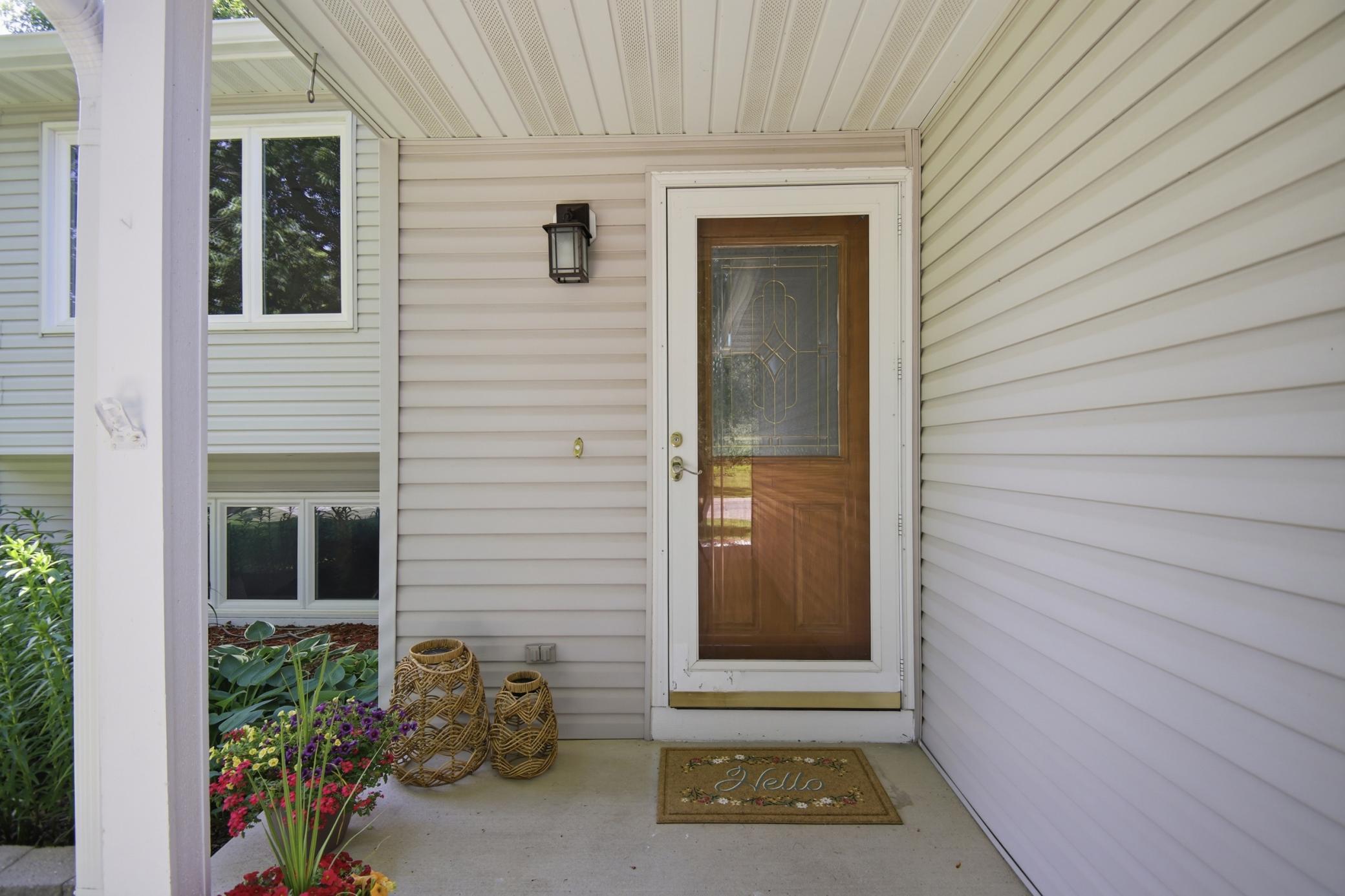 2305 13th Street Southwest Austin, MN 55912 - Photo 2 of 48
