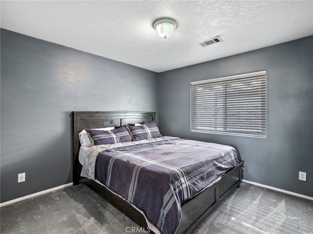 22585 Ocotillo Way Apple Valley, CA 92308 - Photo 22 of 42