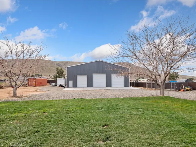 $725,000 | 22585 Ocotillo Way, Apple Valley, CA 92308