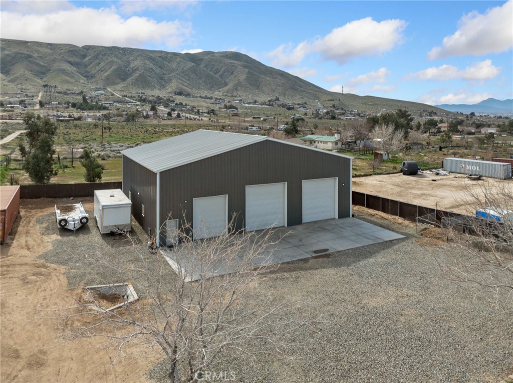 22585 Ocotillo Way Apple Valley, CA 92308 - Photo 3 of 42