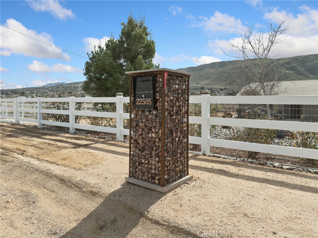 22585 Ocotillo Way Apple Valley, CA 92308 - Photo 39 of 42