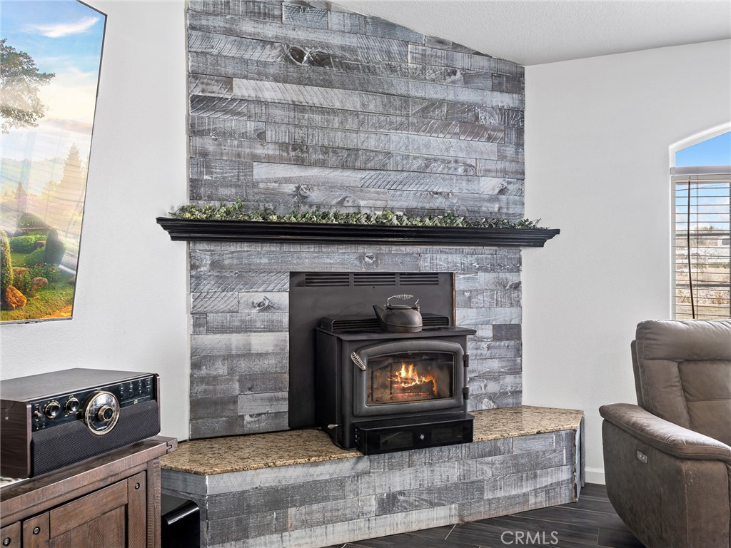 22585 Ocotillo Way Apple Valley, CA 92308 - Photo 9 of 42