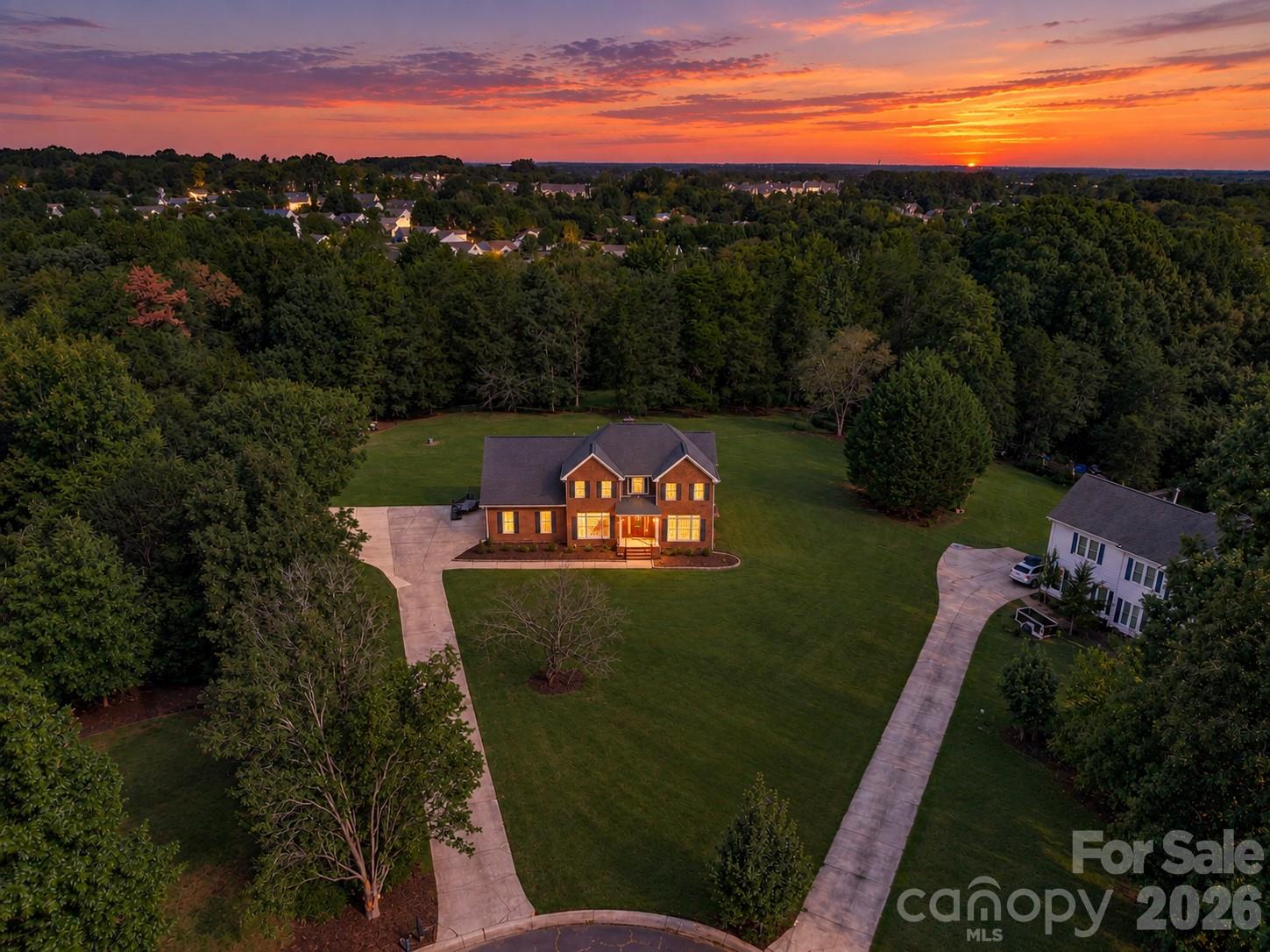 16506 Whispering Oaks Lane Fort Mill, SC 29708 - Photo 2 of 42 Gallery Image 2