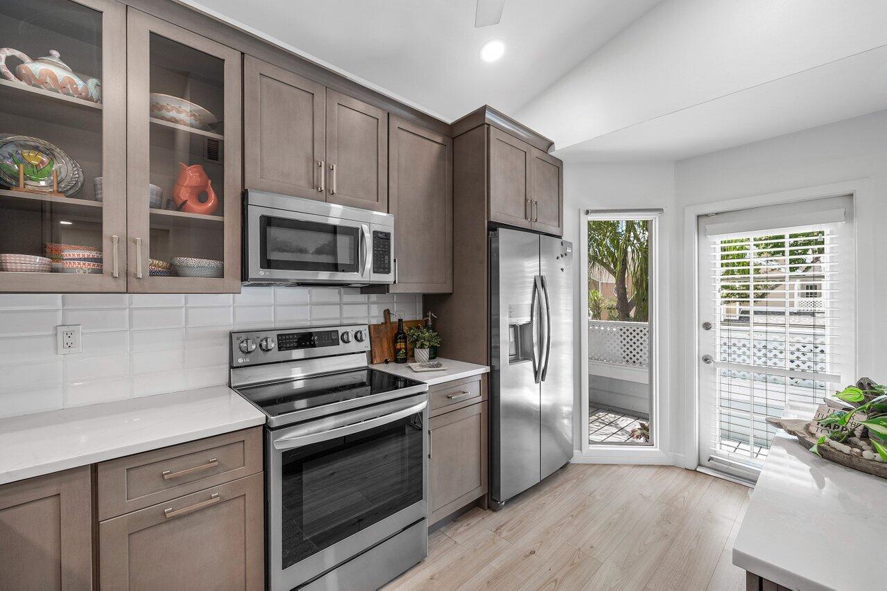5336 Buckhead Circle, Unit 2020 Boca Raton, FL 33431 - Photo 16 of 45 016-5336BuckheadCircle-BocaRaton-FL-3348
