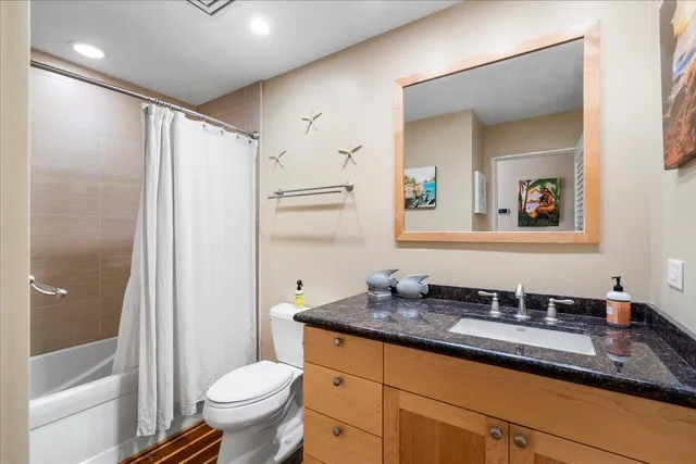 $1,650,000 | 50 Puu Anoano Street, Unit 2204, Lahaina, HI 96761