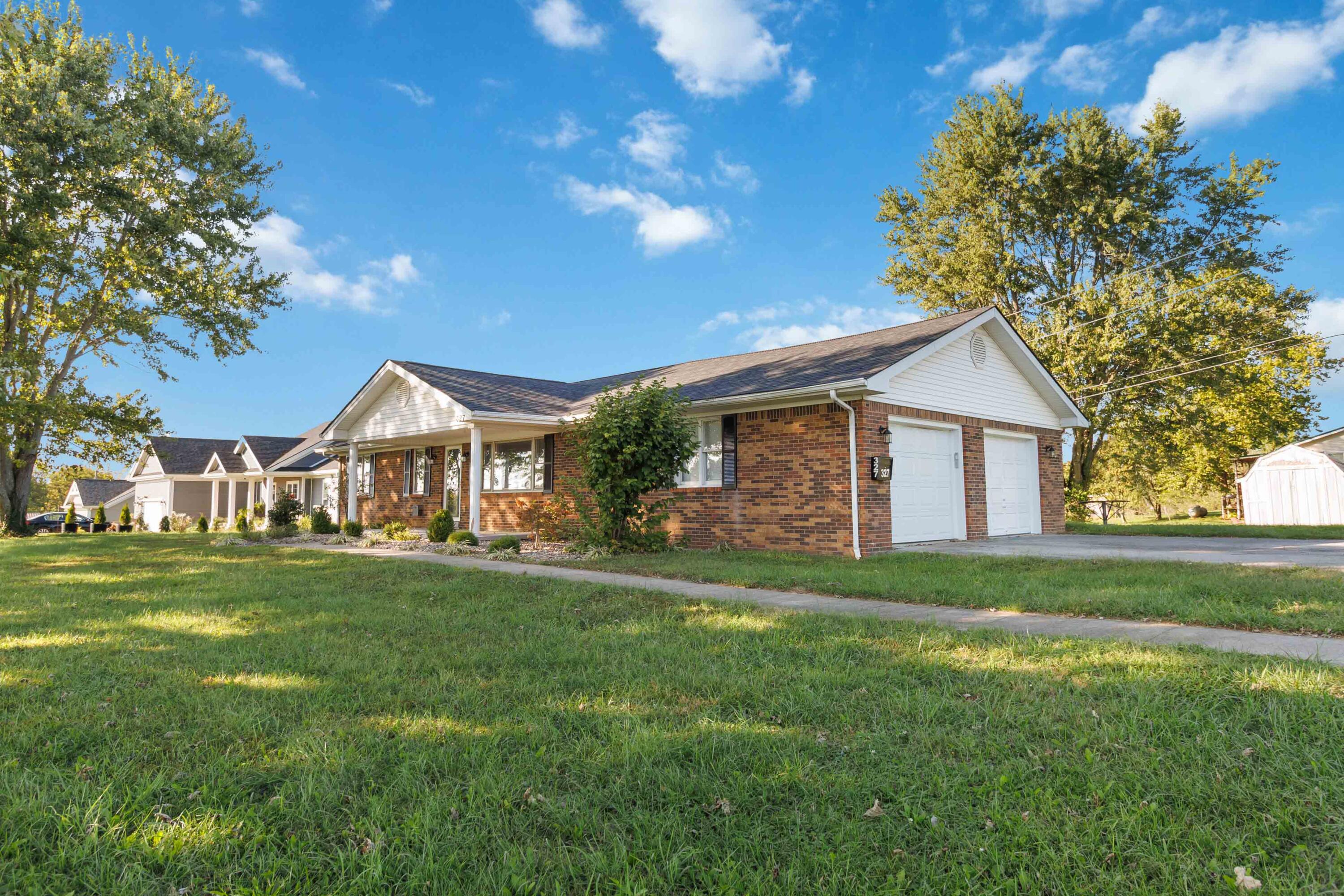 327 Dreyfus Road Berea, KY 40403 - Photo 3 of 29 003