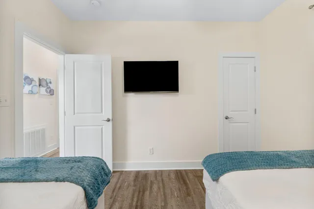 a view of walk in closet