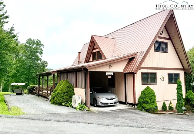 a view of house and outdoor space