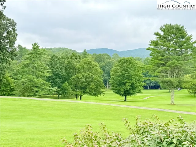 $574,920 | 118 Pine Ridge Loop, Newland, NC 28657