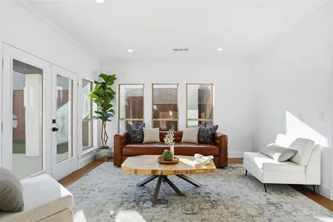 $1,745,000 | 2 Parliament Place, Dallas, TX 75225