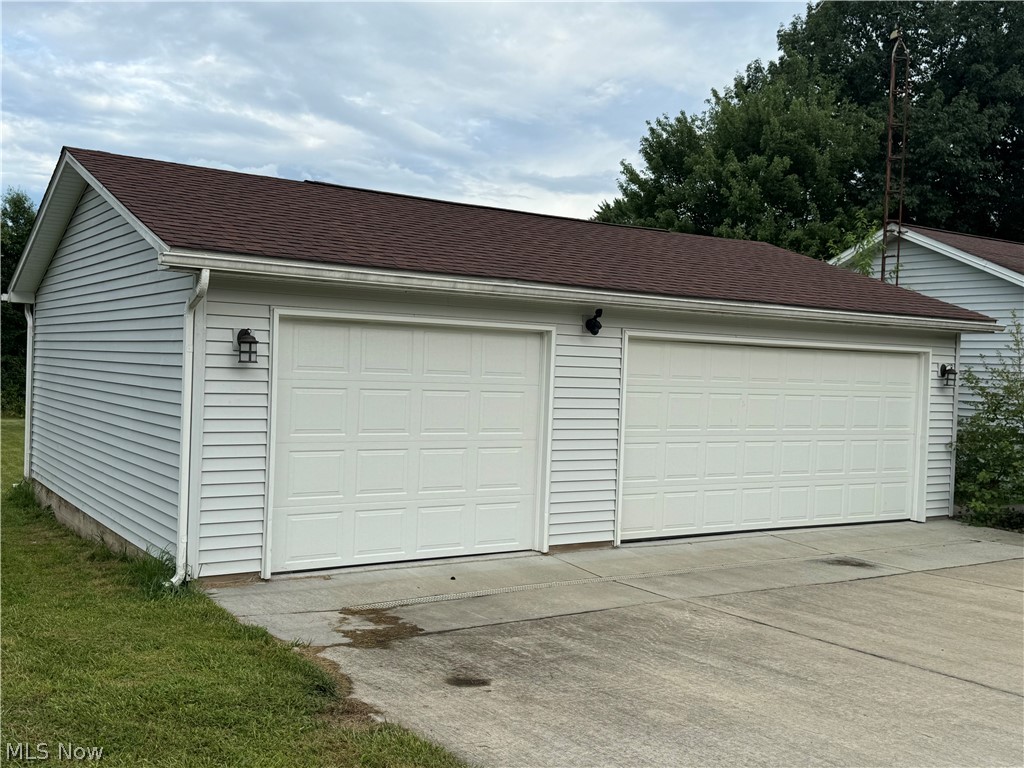 1717 Stillwagon Road Niles, OH 44446 - Photo 21 of 42 3 car detached garage