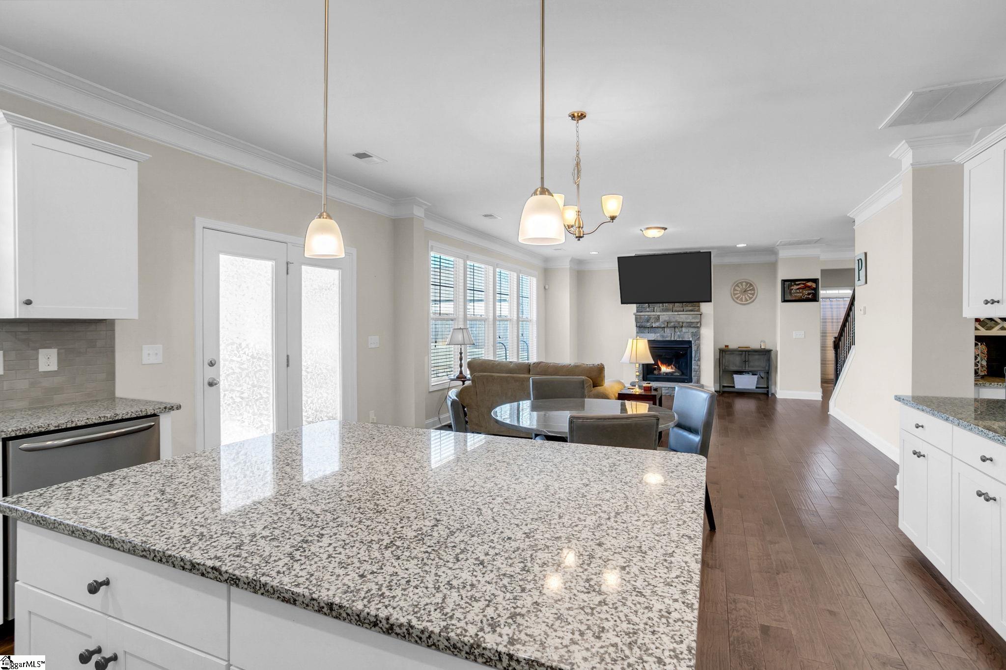 104 Dahlia Lane Easley, SC 29642 - Photo 4 of 49