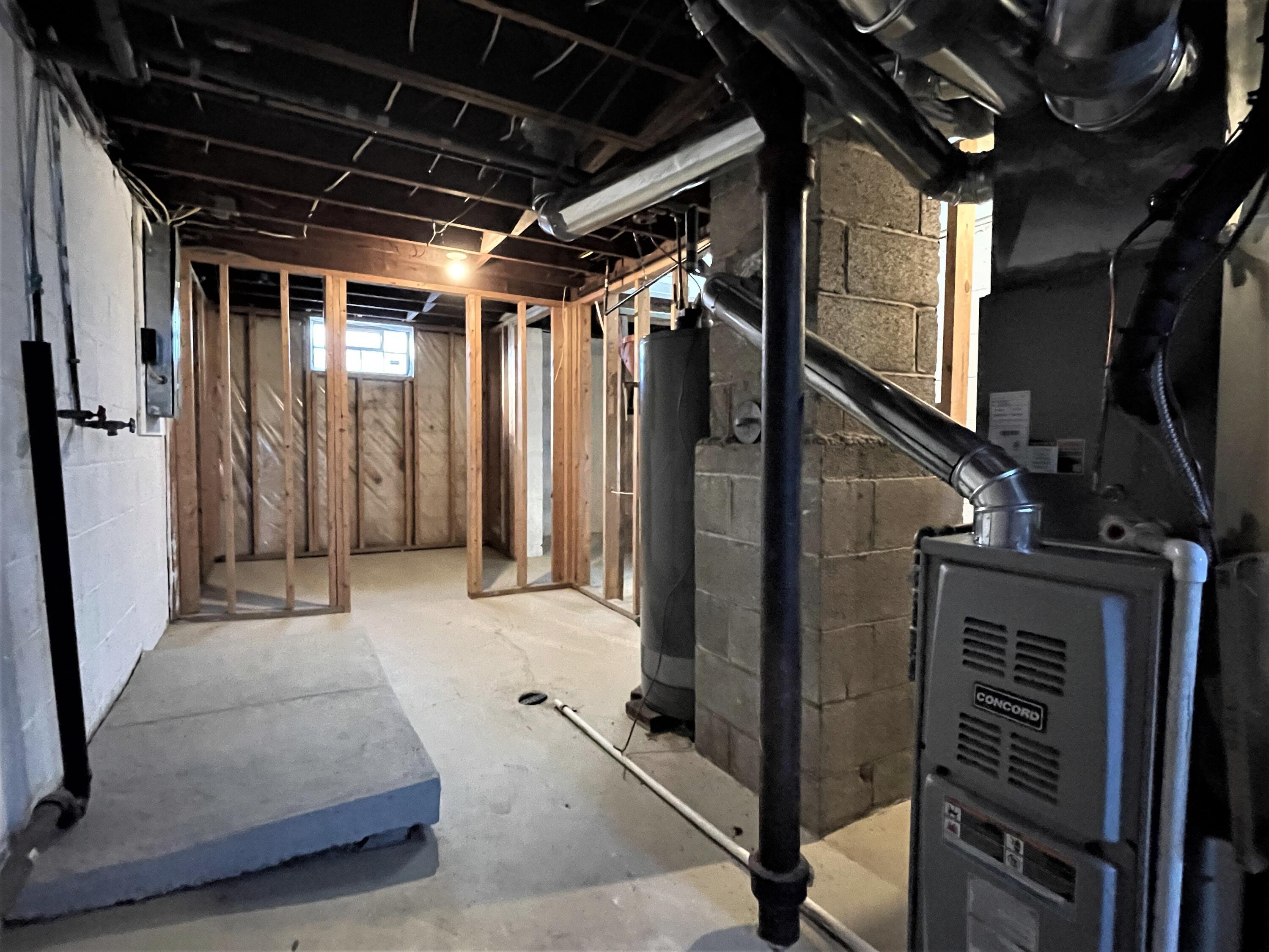 3216 Karl Road Columbus, OH 43224 - Photo 23 of 24 Utility space