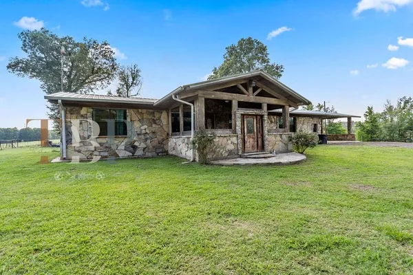 $765,000 | 2711 Farm To Market Road 250, Hughes Springs, TX 75656