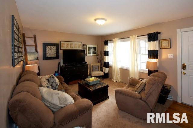 2119 Bethel Road Vergennes, IL 62994 - Photo 5 of 34