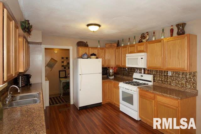 2119 Bethel Road Vergennes, IL 62994 - Photo 9 of 34