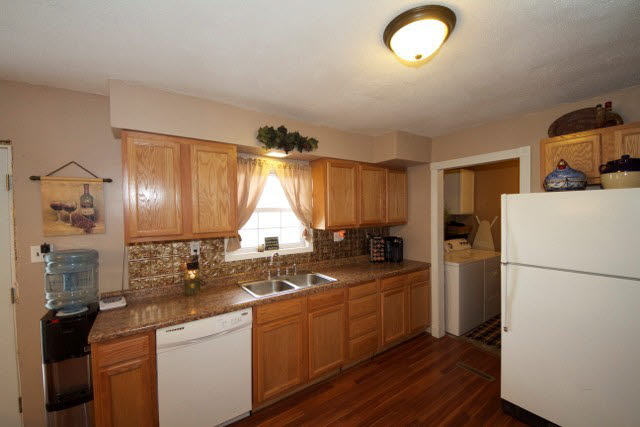 2119 Bethel Road Vergennes, IL 62994 - Photo 10 of 34