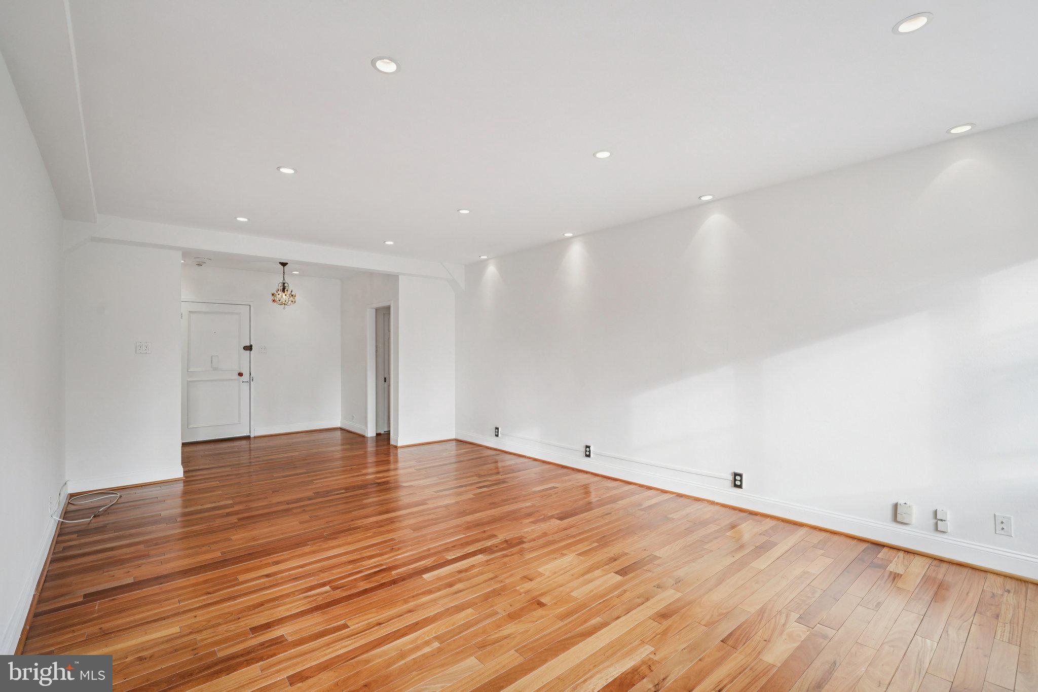 220 West Rittenhouse Square, Unit 8B Philadelphia, PA 19103 - Photo 19 of 31