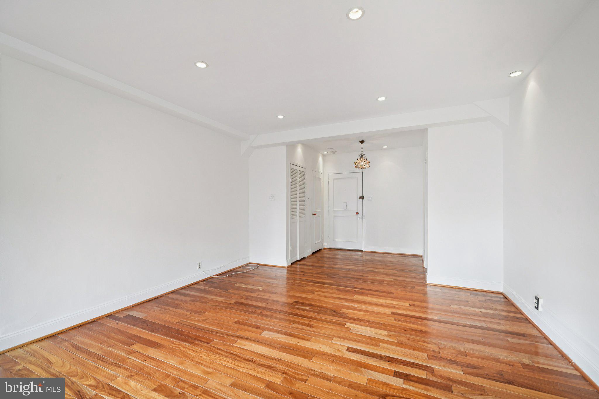 220 West Rittenhouse Square, Unit 8B Philadelphia, PA 19103 - Photo 20 of 31