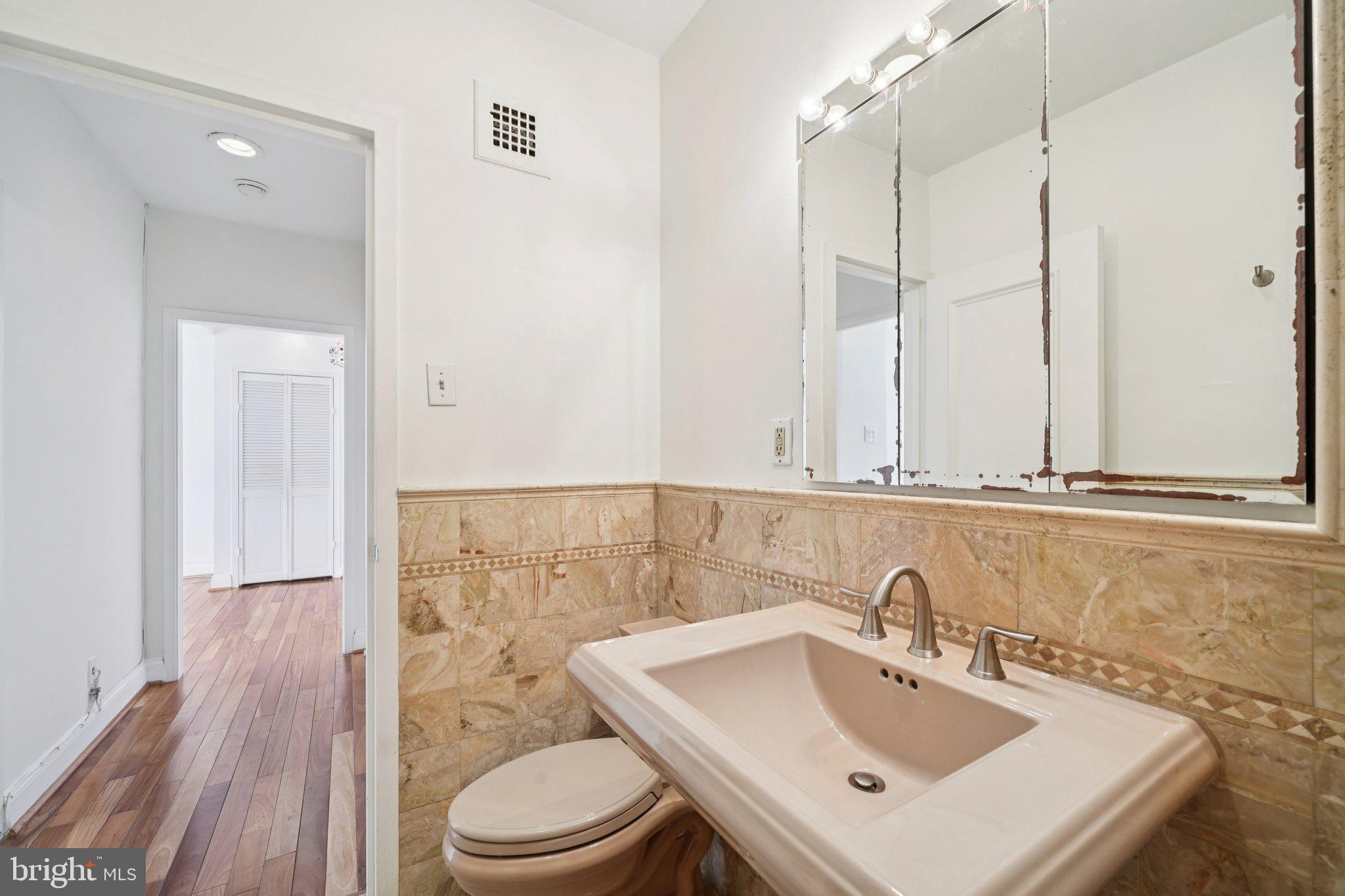 220 West Rittenhouse Square, Unit 8B Philadelphia, PA 19103 - Photo 24 of 31