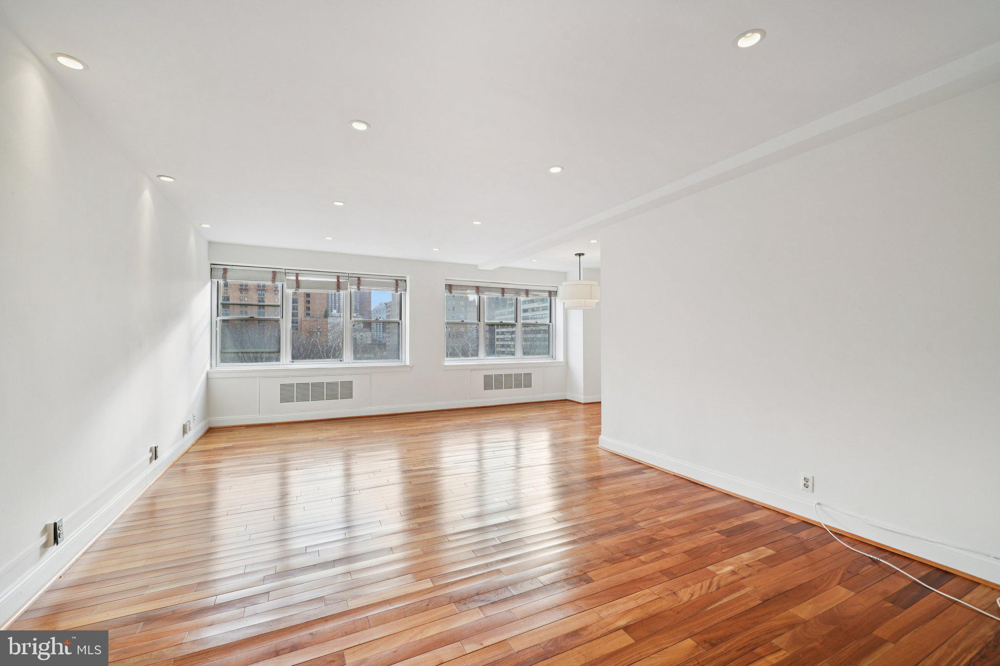 220 West Rittenhouse Square, Unit 8B Philadelphia, PA 19103 - Photo 9 of 31