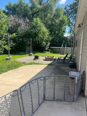 $269,900 | 6825 La Porte Court, Bridgeview, IL 60455