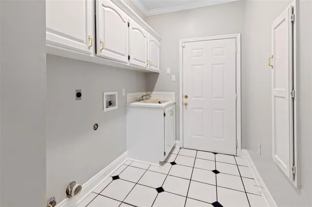 $445,000 | 4012 Woodcrest Lane, Lake Charles, LA 70605