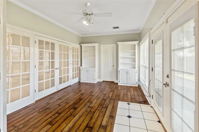 $445,000 | 4012 Woodcrest Lane, Lake Charles, LA 70605