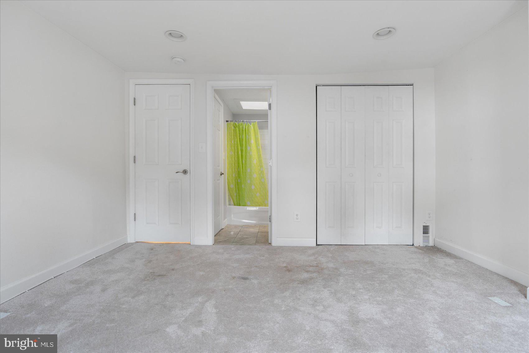 3112 Keswick Road Baltimore, MD 21211 - Photo 29 of 48 Guest room with adjoining bathroom
