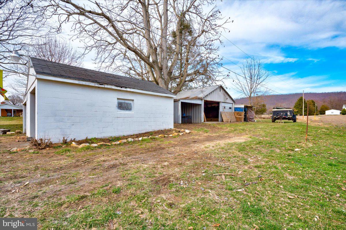 9621 Mentzer Gap Road Waynesboro, PA 17268 - Photo 4 of 48 Gallery Image 4