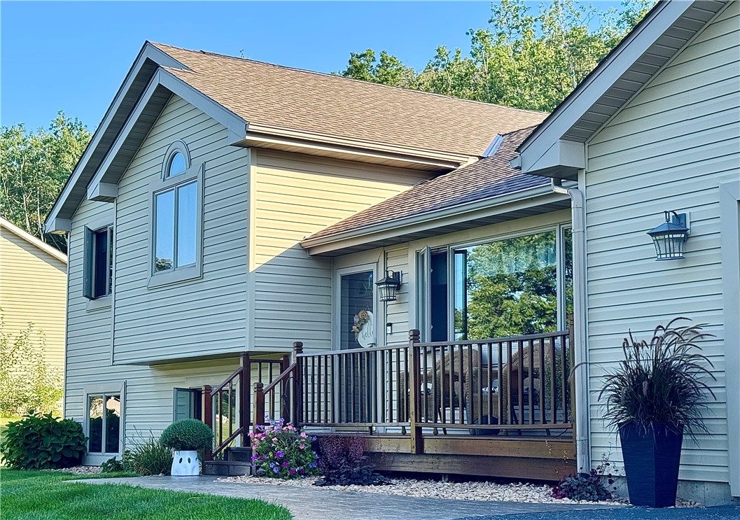 N8185 945th Street River Falls, WI 54022 - Photo 2 of 49