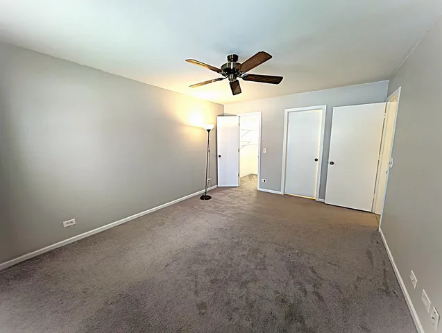 $2,150 | 205 Glasgow Lane, Unit V1, Schaumburg, IL 60107