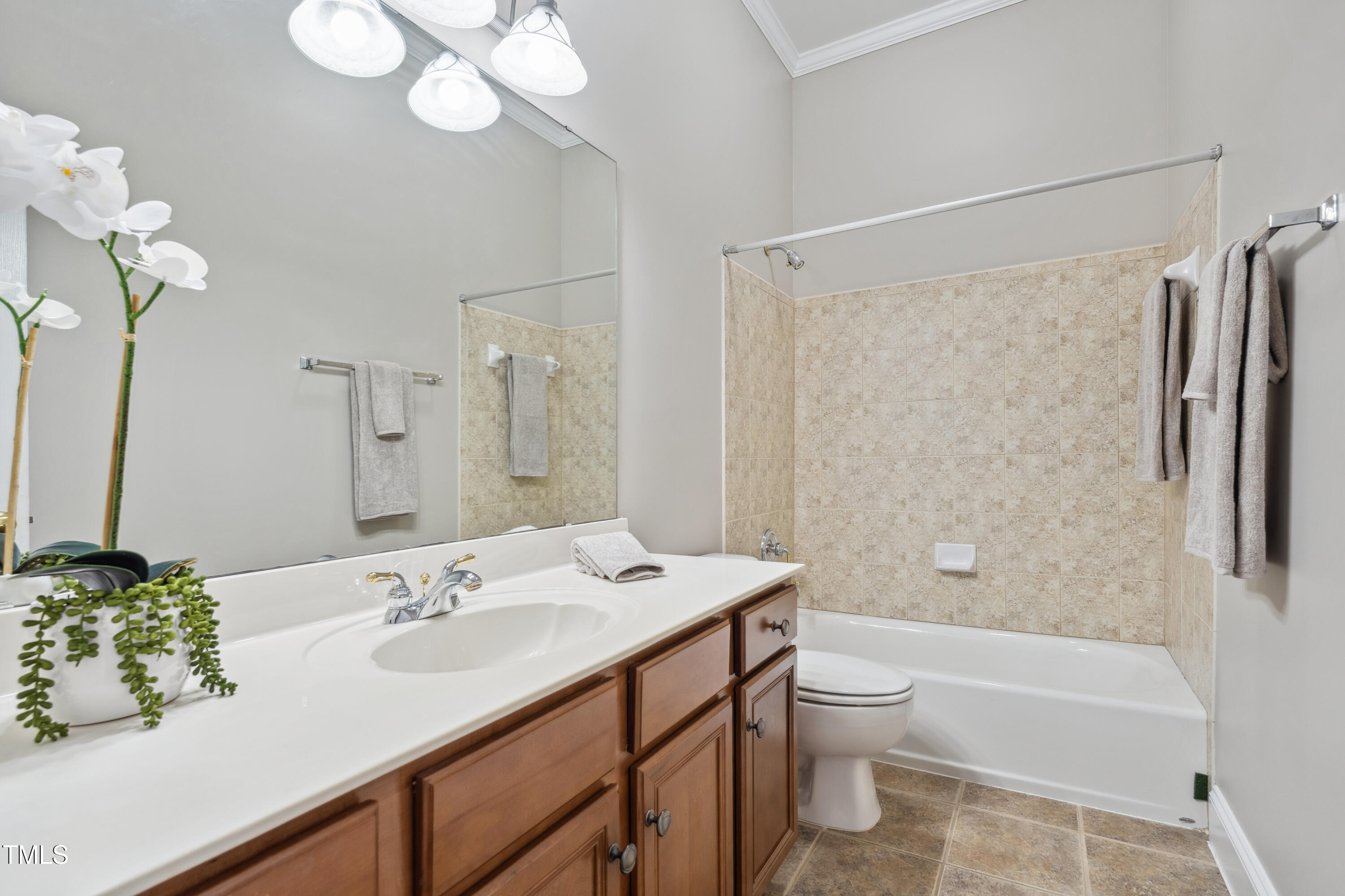 12428 Penrose Trail Raleigh, NC 27614 - Photo 38 of 48 Main floor Full Bath 4