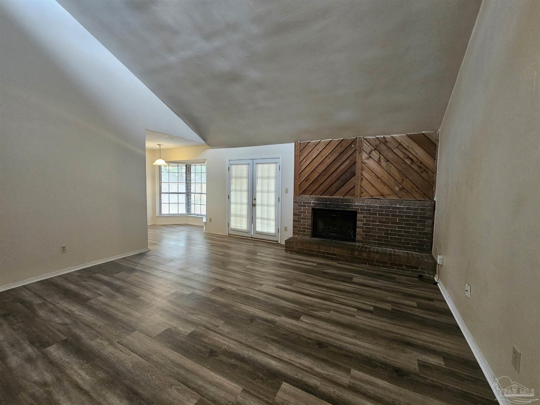 4417 Eastpointe Drive Pensacola, FL 32514 - Photo 8 of 11