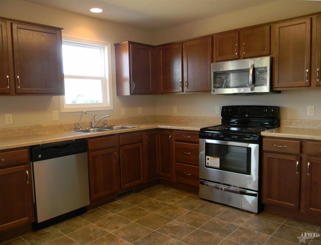 212 Brant Court Decatur, IN 46733 - Photo 5 of 8