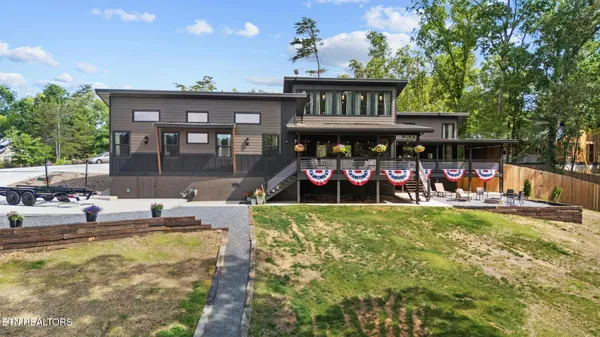 $1,749,000 | 2466-2472 McQueen Way, Sevierville, TN 37876