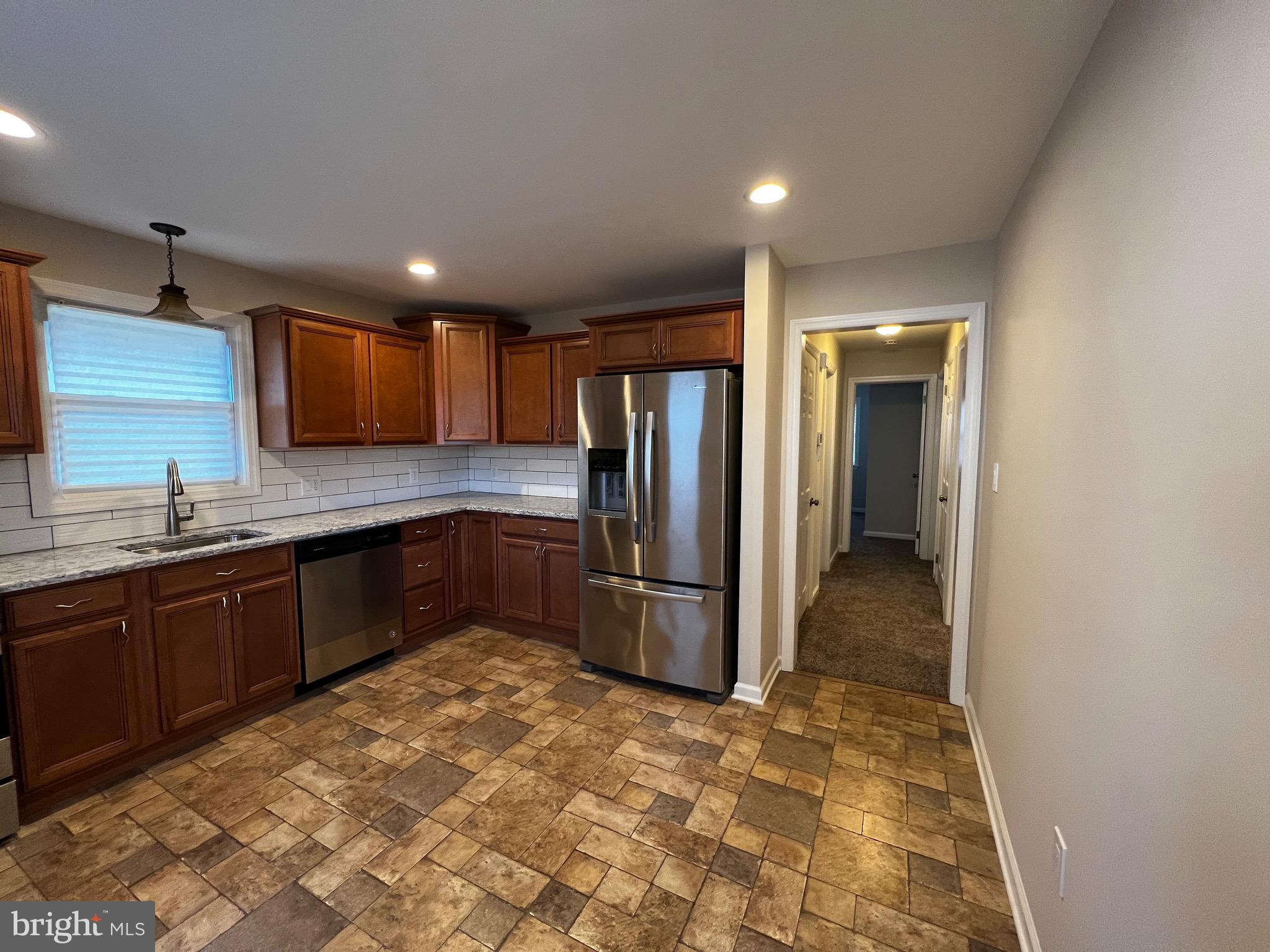 11 Brockton Road Hamilton, NJ 08619 - Photo 8 of 28